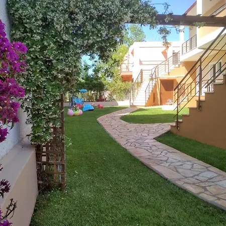 Lejlighedshotel Dafni's Beachfront Luxury *