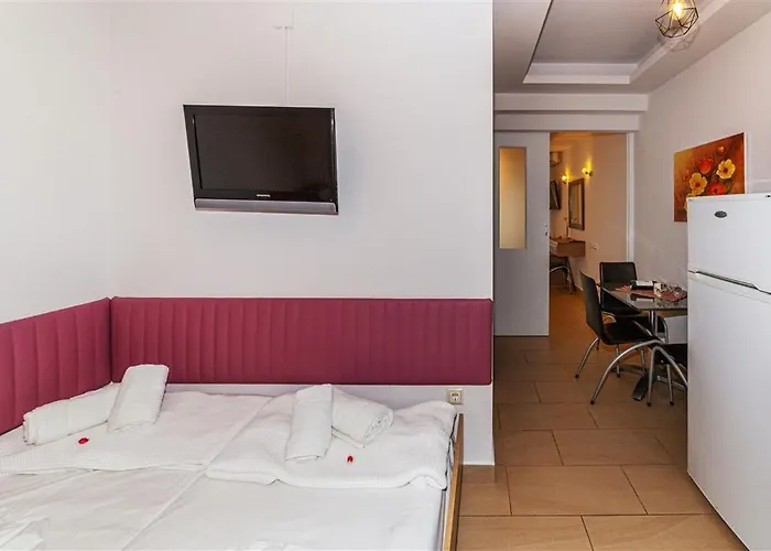 Hotel de apartamente Dafni's Beachfront Luxury