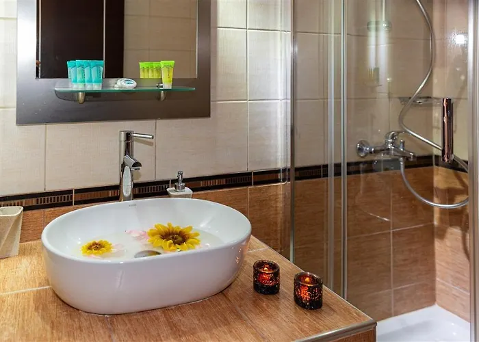 Dafni's Beachfront Luxury Hotel de apartamente