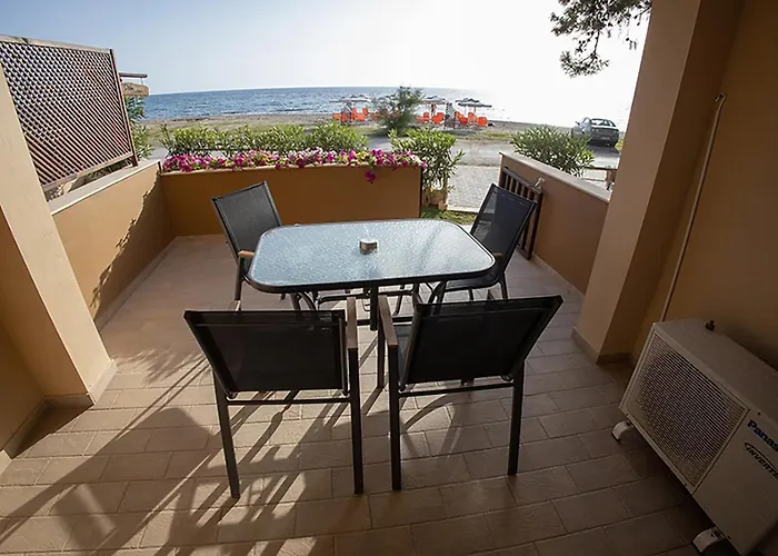 Dafni's Beachfront Luxury Hotel de apartamente Nikiti (Sithonia)
