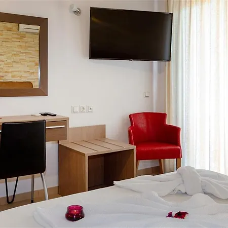 Апарт-отель Dafni's Beachfront Luxury