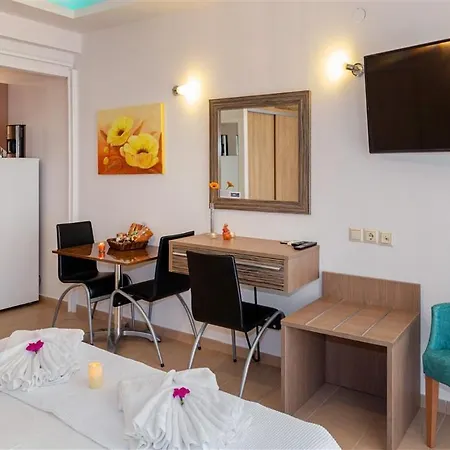 Апарт-отель Dafni's Beachfront Luxury Никити