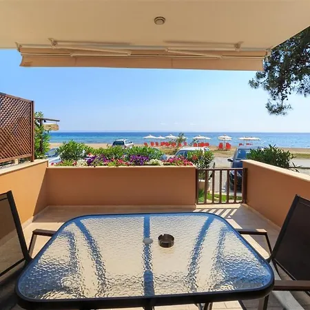 Dafni's Beachfront Luxury Никити