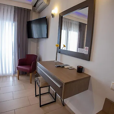 Dafni's Beachfront Luxury Никити