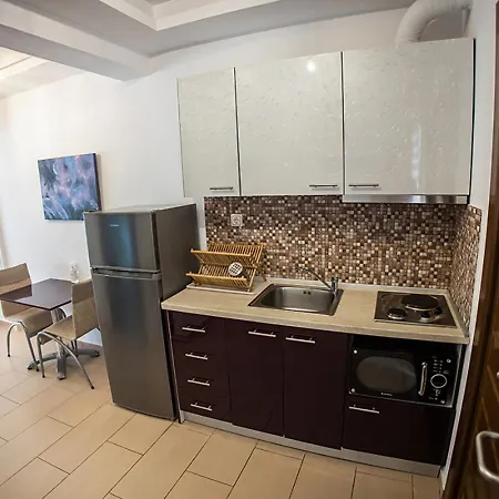 Апарт-отель Dafni's Beachfront Luxury Никити