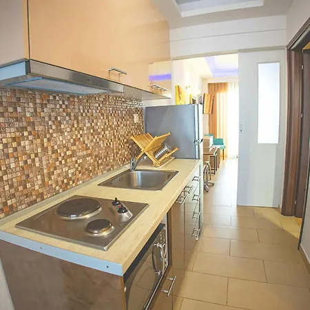 Dafni's Beachfront Luxury Апарт-отель *