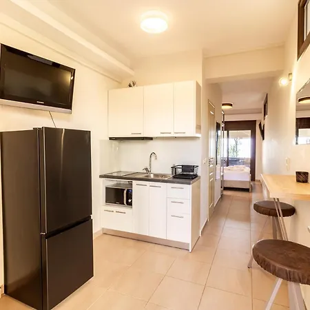 Dafni's Beachfront Luxury *