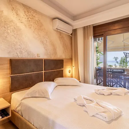 Апарт-отель Dafni's Beachfront Luxury *