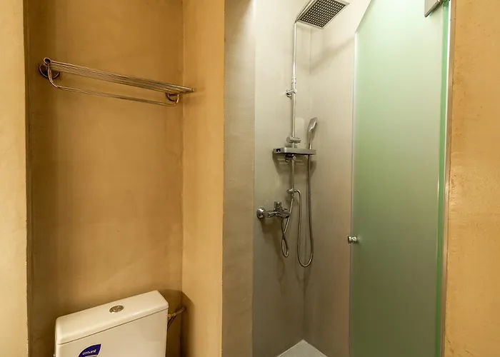 Dafni's Beachfront Luxury Hotel de apartamente *