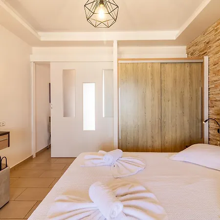 Dafni's Beachfront Luxury *