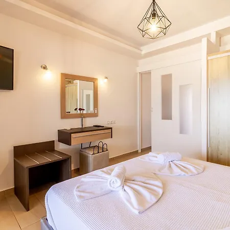 Aparthotel Dafni's Beachfront Luxury *