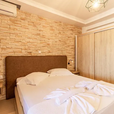 Aparthotel Dafni's Beachfront Luxury Nikiti (Sithonia)