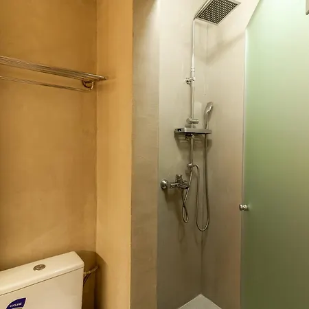 Dafni's Beachfront Luxury Lägenhetshotell *