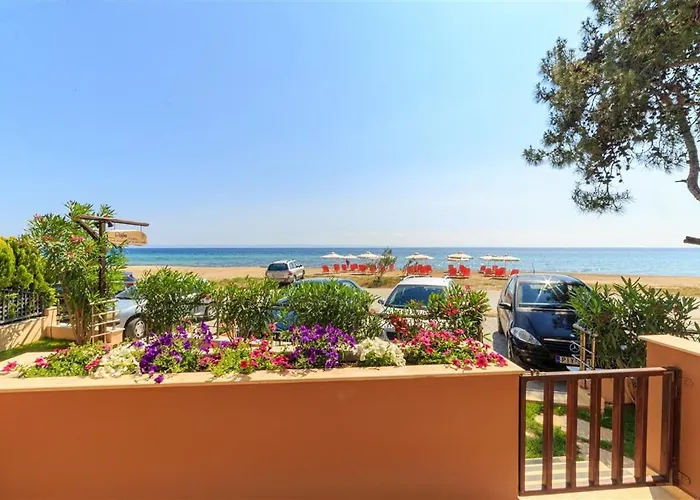 شقة فندقية Dafni's Beachfront Luxury *