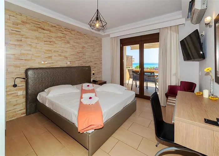 شقة فندقية Dafni's Beachfront Luxury نيكيتي