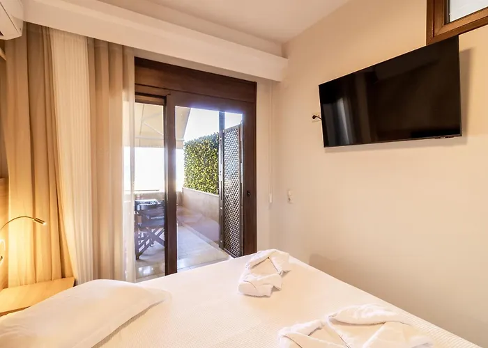 Dafni's Beachfront Luxury *